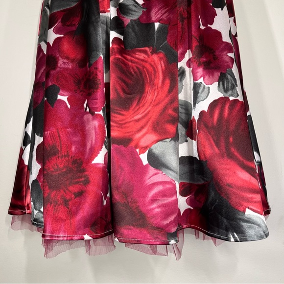 Ruby Rox Formal Floral Fit & Flare Halter Mini Dress Cream Red Gray Size 13 - Picture 5 of 12